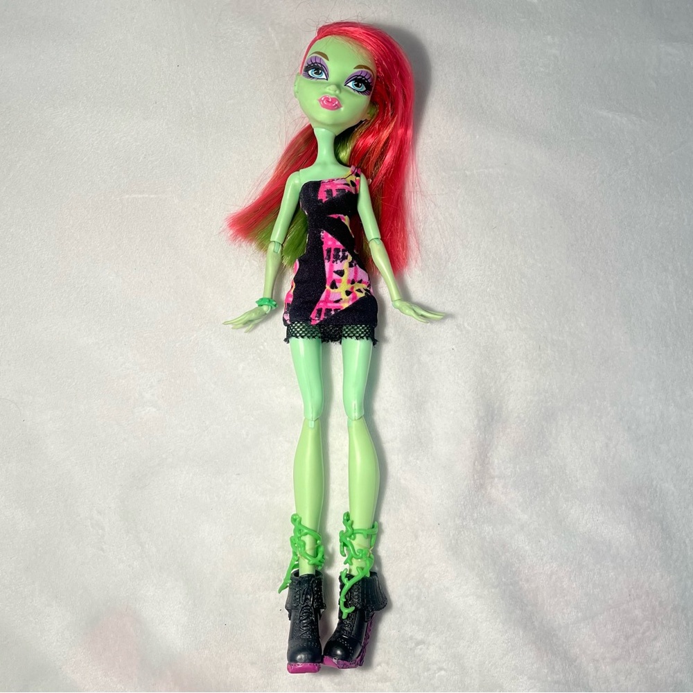 VTG Venus McFlytrap Music Festival Monster High Doll 2013 Incomplete